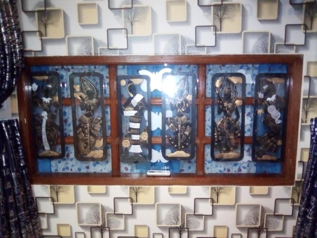 Ban Kru Ae mixed dorm Bed & Breakfast Bangkok Bagian luar foto