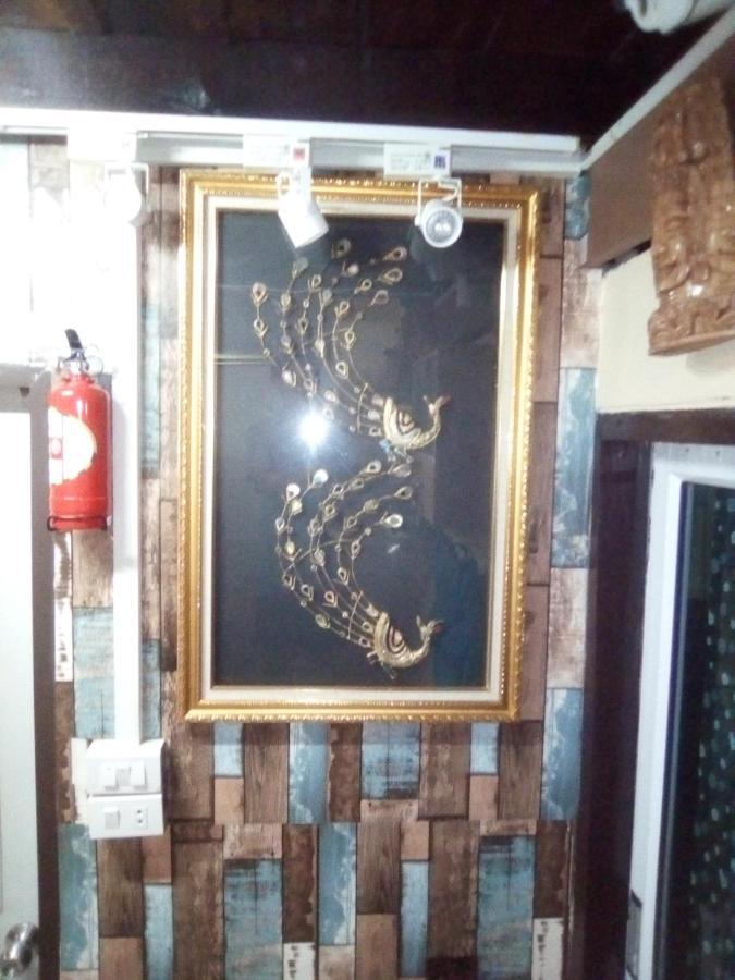 Ban Kru Ae mixed dorm Bed & Breakfast Bangkok Bagian luar foto